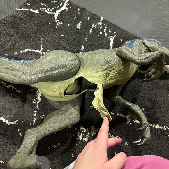 Jurassic World Raptor - Picture 6 of 6